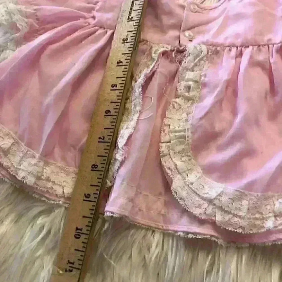 VTG easter ruffles handmade baby pink top size 6+ months button on back - Picture 4 of 5